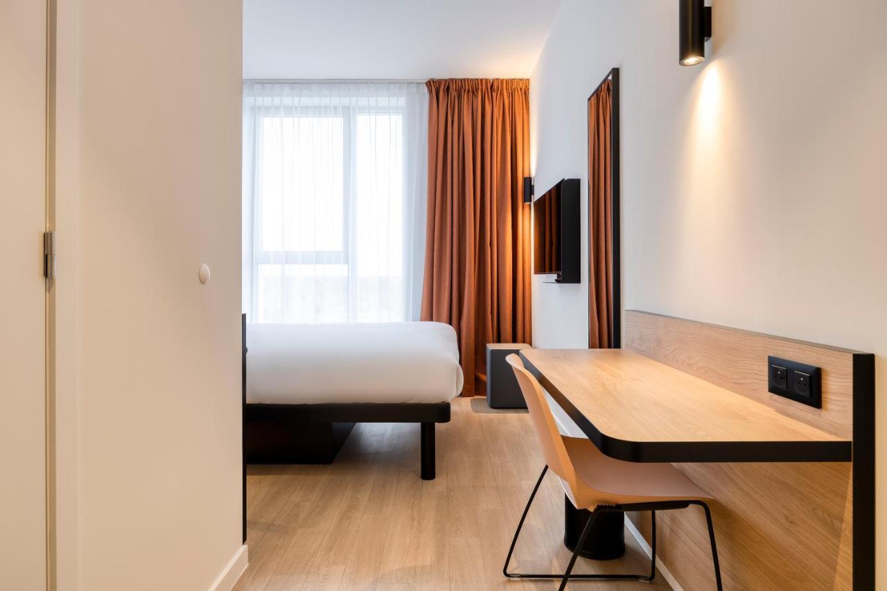 B&B Hotel Arrondissement di Malines Esterno foto